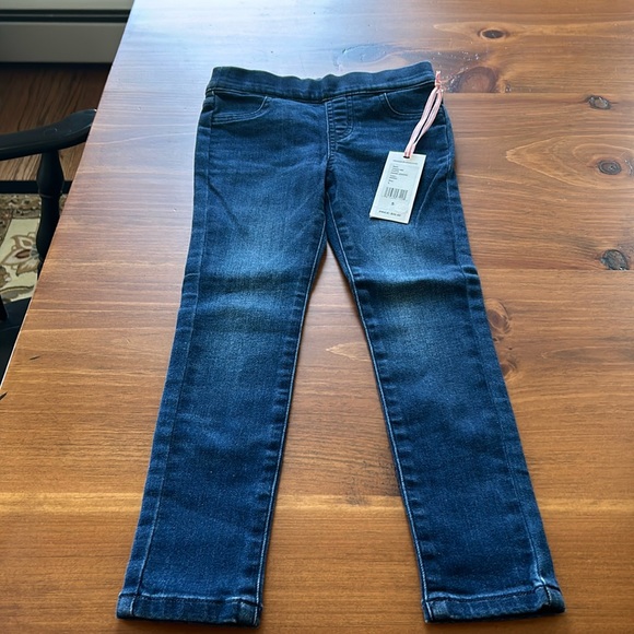 Vineyard Vines Toddler Jeans - Picture 1 of 3